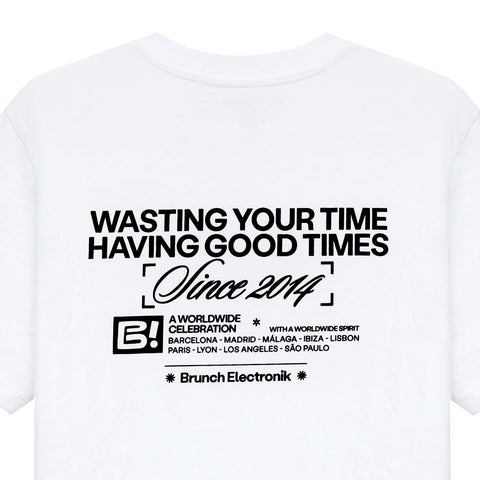 Camiseta blanca "Brunch Electronik"